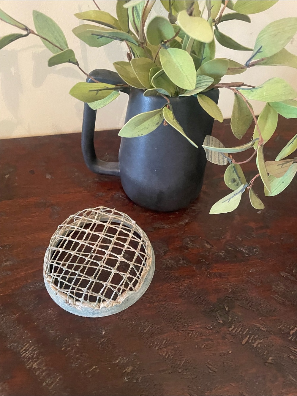 VTG metal cage-style flower frogs ~ Set of 2 - Picture 3 of 6